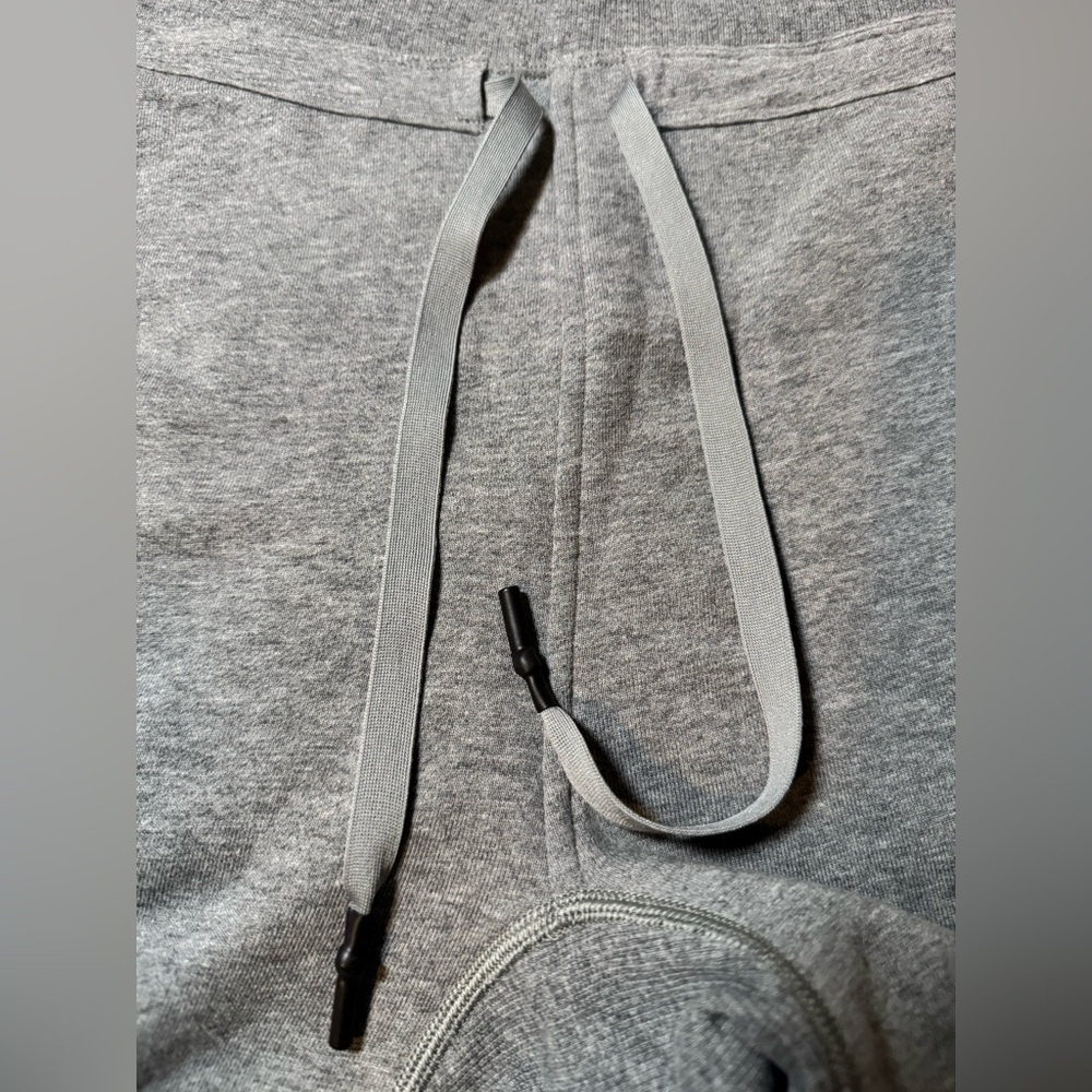 Lululemon Scuba High-Rise Jogger *French Terry - Heathered Core Ultra Light Grey - Picture 4 of 13
